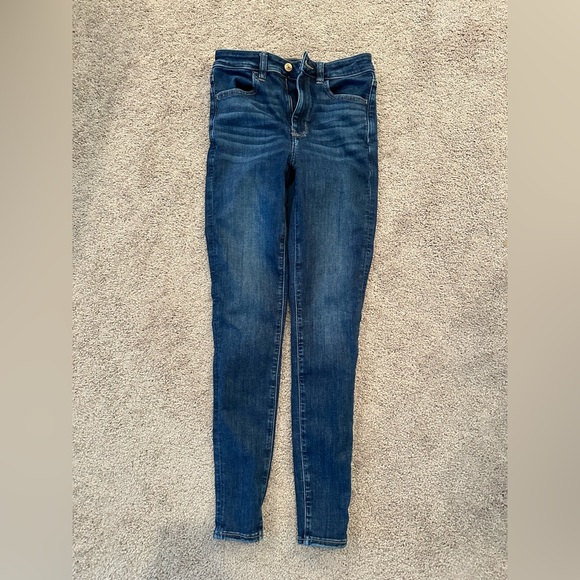 Size 2 American Eagle Jeans - Picture 2 of 2